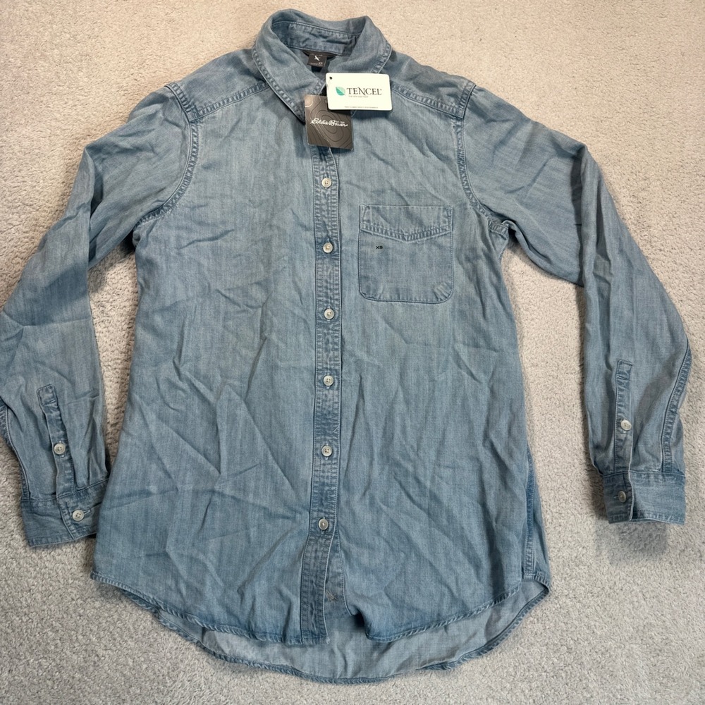 NWT Eddie Bauer Tranquil Boyfriend Shirt Women XS Light Blue Tencel Chambray